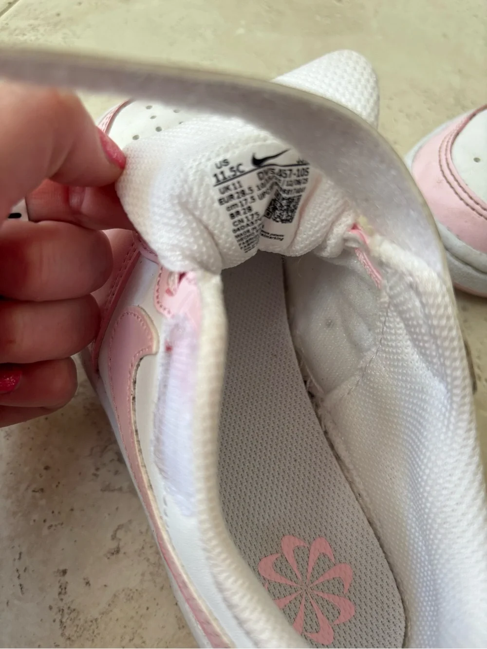 Nike kids low